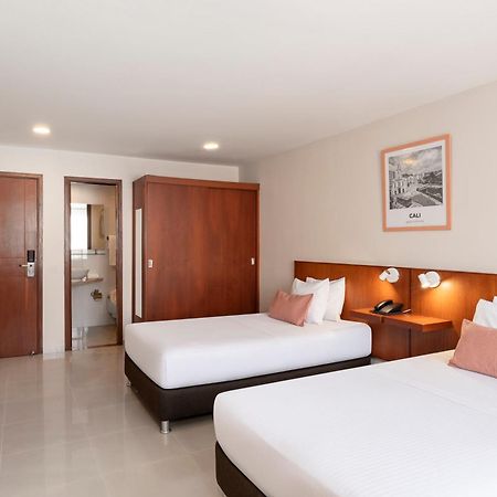 Hotel Ms Chipichape Plus กาลี ภายนอก รูปภาพ