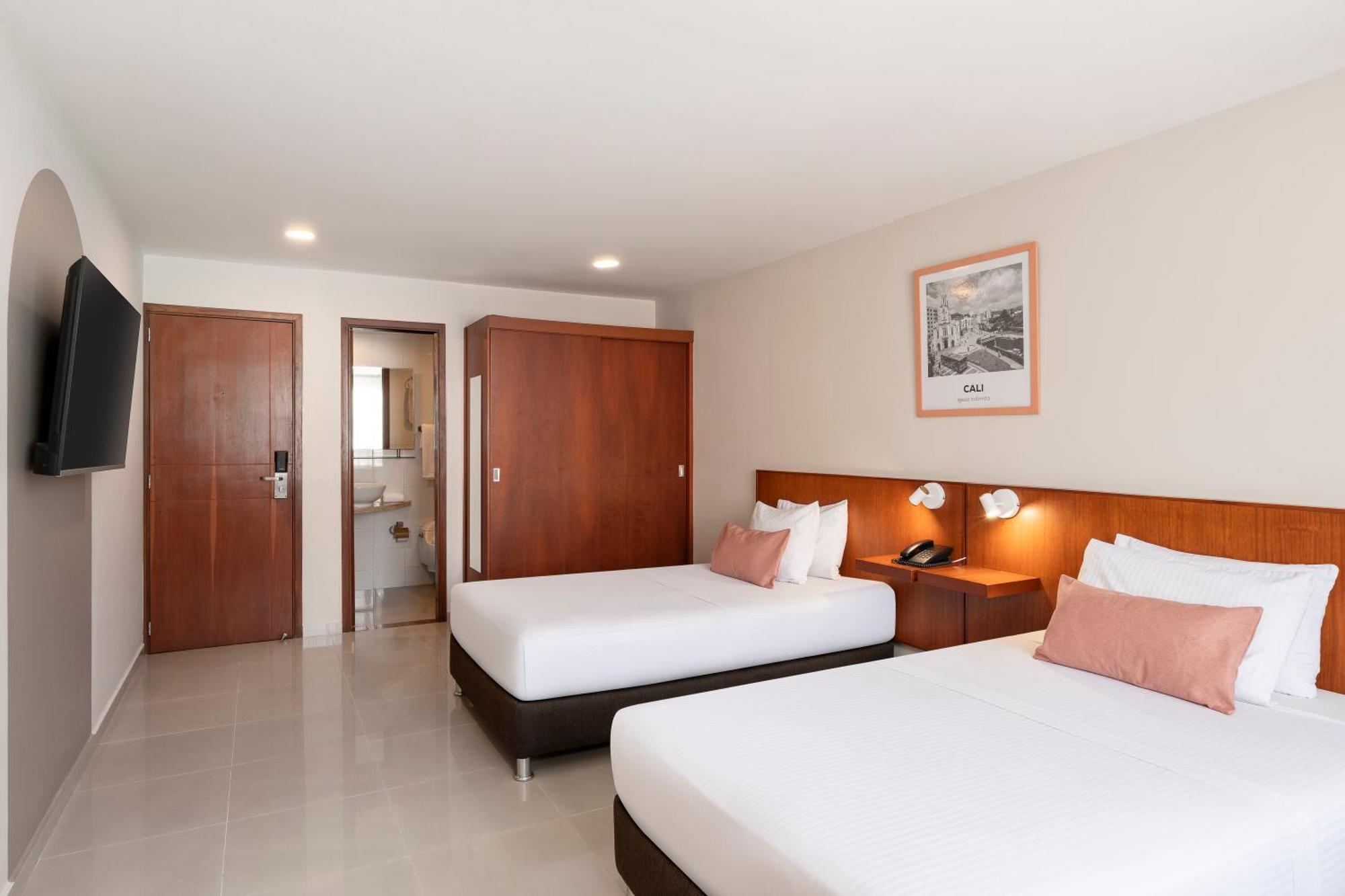 Hotel Ms Chipichape Plus กาลี ภายนอก รูปภาพ