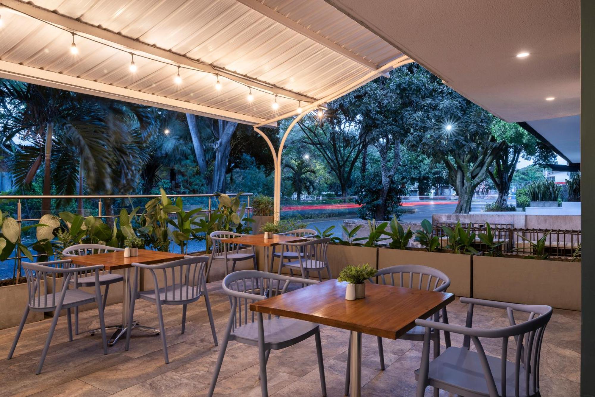 Hotel Ms Chipichape Plus กาลี ภายนอก รูปภาพ